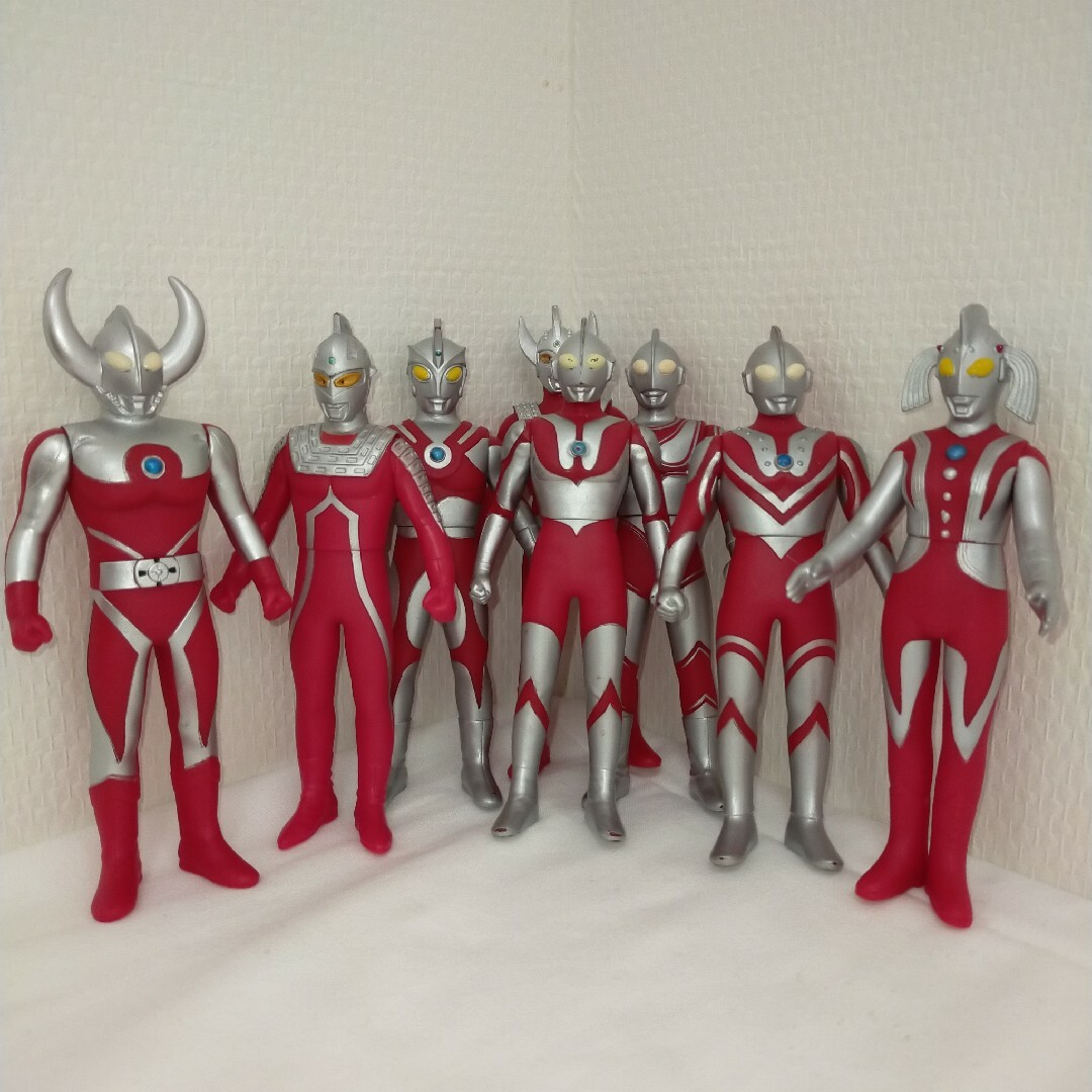 バンダイウルトラヒーローシリーズ　ウルトラ6兄弟&父母セット