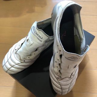 ミズノ(MIZUNO)のミズノ　モレリアネオ3 サッカースパイク　限定カラー（シャイニングカラー）(シューズ)