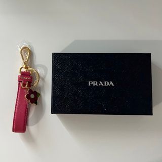 PRADA - 美品【プラダ】サフィアーノ 4連 キーケース 1PG004の通販 by