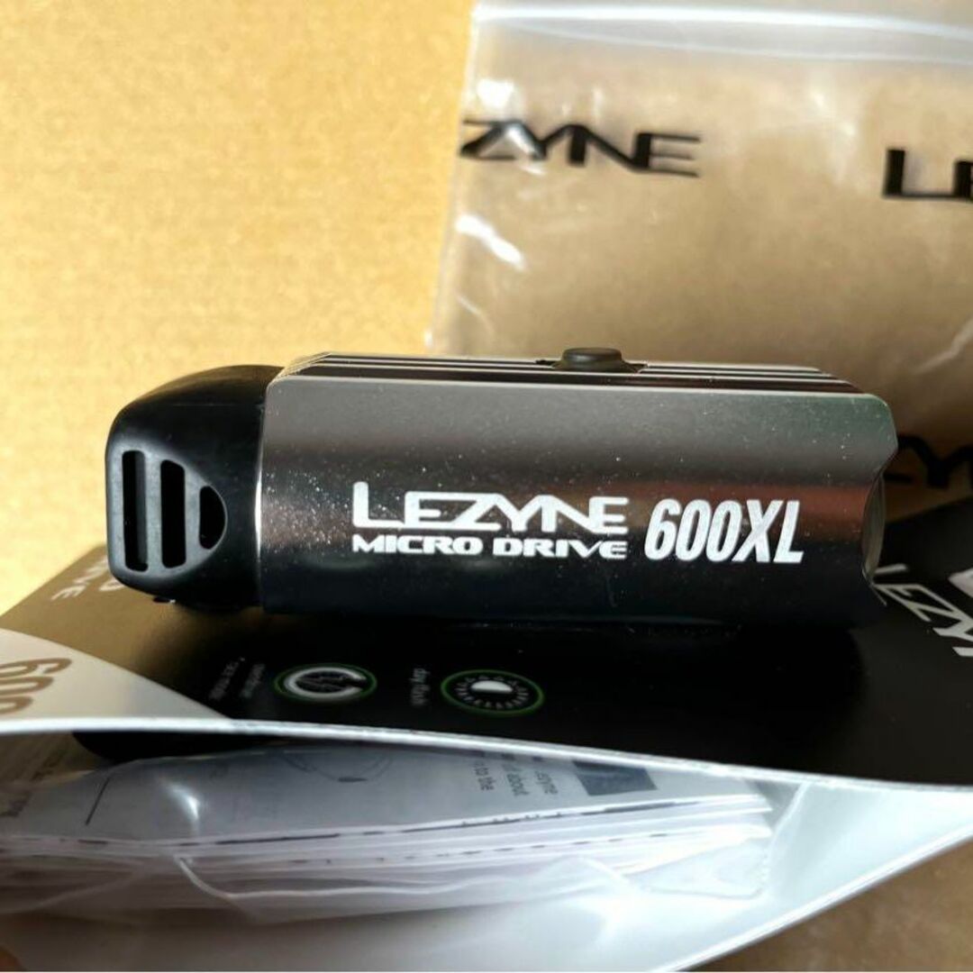 ★新品 LEZYNE MICRO DRIVE 600XL レザイン ライト スポーツ/アウトドアの自転車(その他)の商品写真