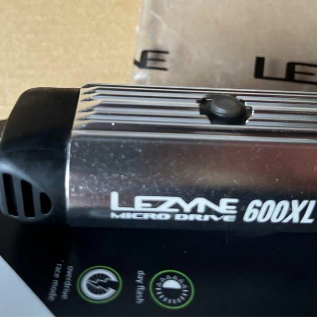 ★新品 LEZYNE MICRO DRIVE 600XL レザイン ライト スポーツ/アウトドアの自転車(その他)の商品写真