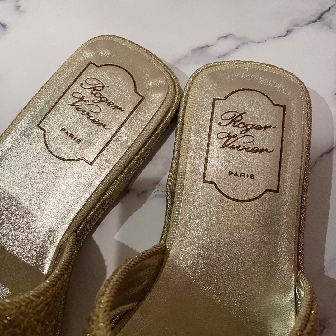 ROGER VIVIER - 新品 ロジェヴィヴィエ サンダル ミュール フラット