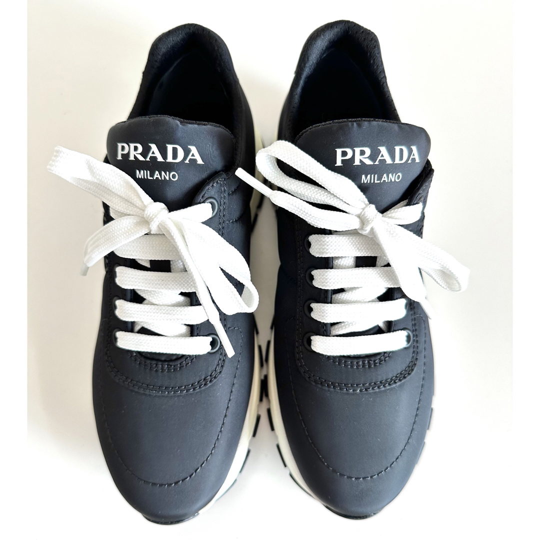 PRADA(プラダ)のPRADA ナイロン スニーカー 36.5 23.5cm ブラック レディースの靴/シューズ(スニーカー)の商品写真