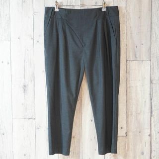 ザラ(ZARA)のZARA BASIC ダブルタックテーパードパンツ チャコールグレーL(カジュアルパンツ)