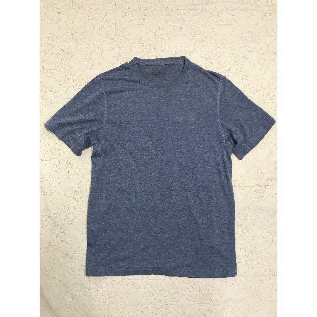 patagonia(パタゴニア)のパタゴニア ナイントレイルズ Sサイズ 半袖 ショートスリーブ ブルー/グレー メンズのトップス(Tシャツ/カットソー(半袖/袖なし))の商品写真