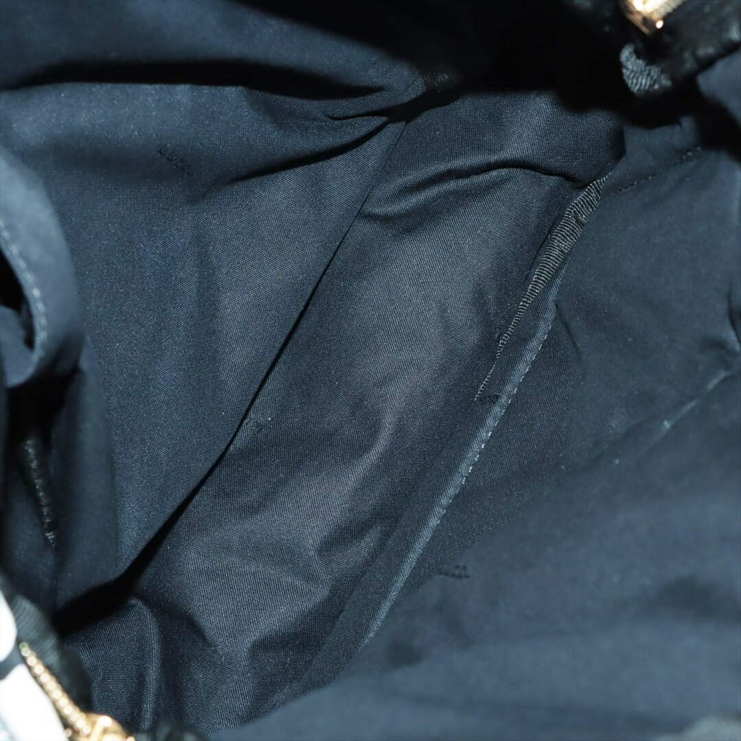 FENDI(フェンディ)のフェンディ  ナイロン  ブルー レディース リュック・デイパック レディースのバッグ(リュック/バックパック)の商品写真