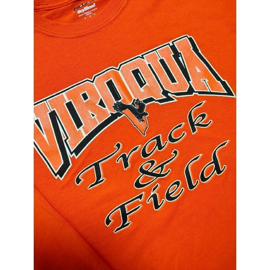 GILDAN(ギルタン)のVIRQQUA　track field　ロンＴ　アメカジM　オレンジ系 メンズのトップス(Tシャツ/カットソー(七分/長袖))の商品写真