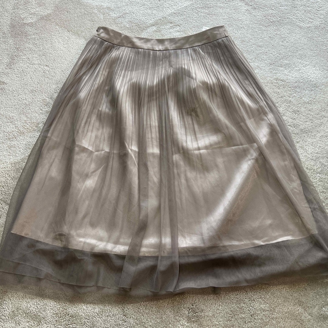 ReFLEcT(リフレクト)の【新品】Reflectの膝下丈シアースカート レディースのスカート(ひざ丈スカート)の商品写真