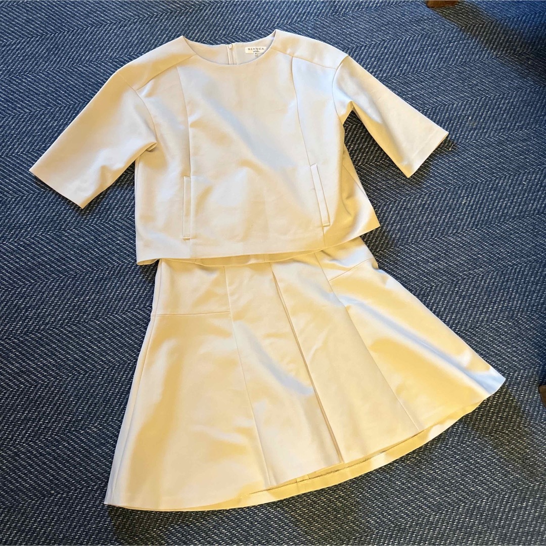 EPOCA(エポカ)のビアンカエポカ　セットアップ　スーツ レディースのフォーマル/ドレス(スーツ)の商品写真