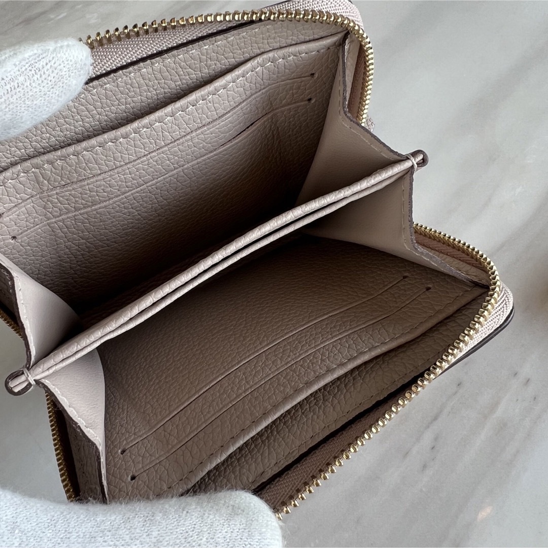LOUIS VUITTON - LOUIS VUITTON ルイヴィトン ロックミー ジッピー