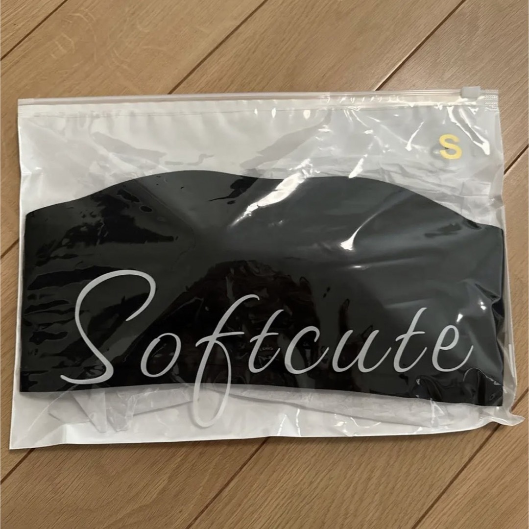 Softcute ストラップレスブラ　S レディースの下着/アンダーウェア(ブラ)の商品写真