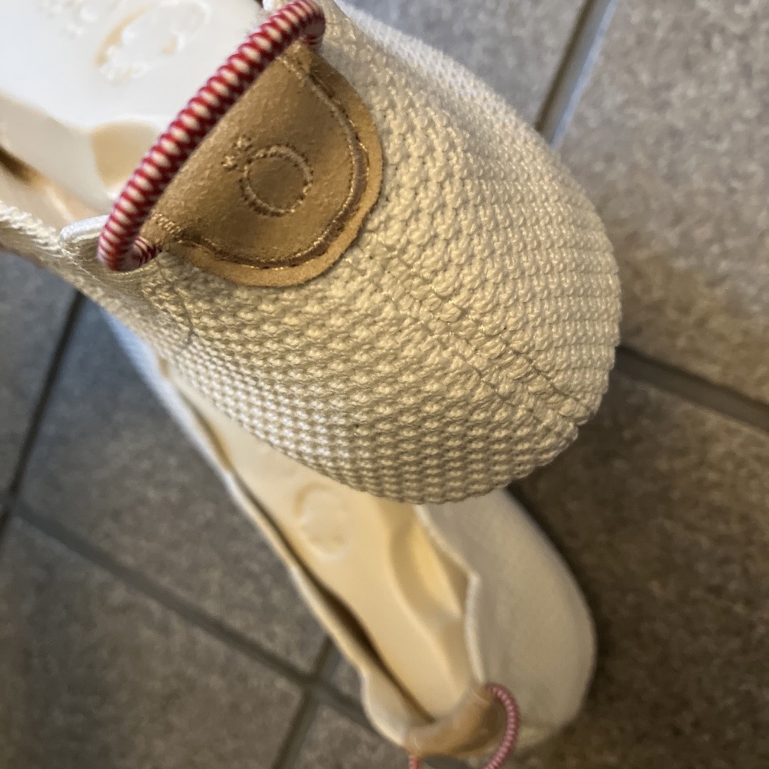 【値下げ】Öffen オッフェン scallop pattern  WHITE レディースの靴/シューズ(ハイヒール/パンプス)の商品写真