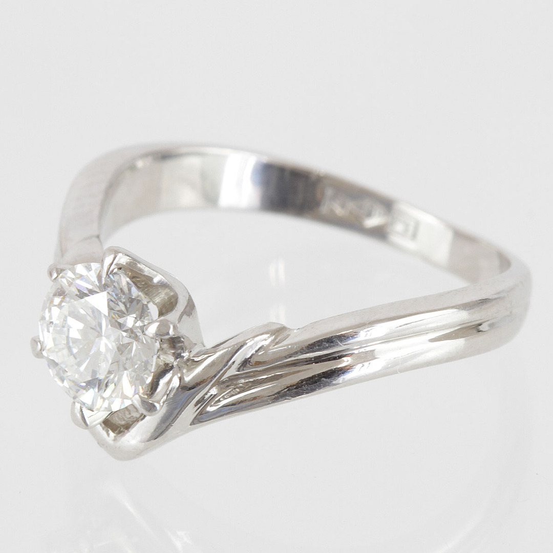 美品『USED』 Pt900 リング・指輪 ダイヤモンド 0.595ct 3.7g 7号【中古】 レディースのアクセサリー(リング(指輪))の商品写真