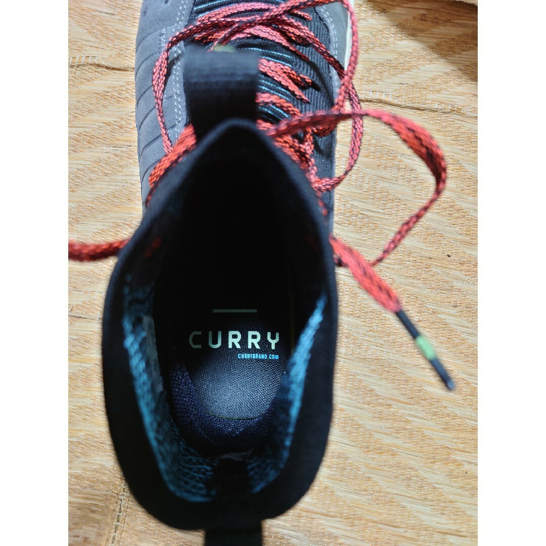 UNDER ARMOUR(アンダーアーマー)のCurry4 Flotro カリー4 フロトロ　 27.0 メンズの靴/シューズ(スニーカー)の商品写真