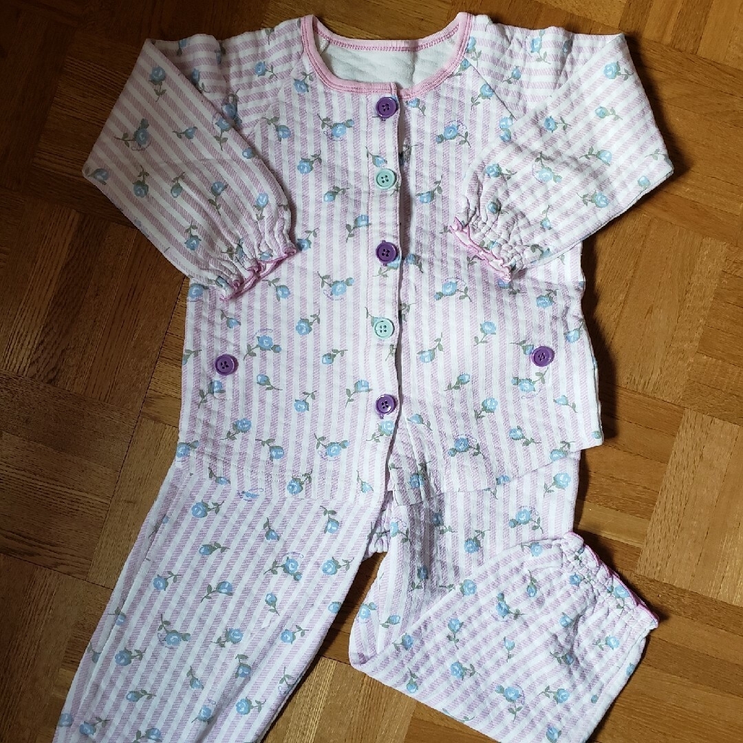 Combi mini(コンビミニ)のコンビニミニ  パジャマ  110 キッズ/ベビー/マタニティのキッズ服女の子用(90cm~)(パジャマ)の商品写真