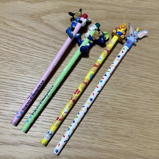 ディズニー(Disney)のディズニー レトロ鉛筆4本セット(キャラクターグッズ)