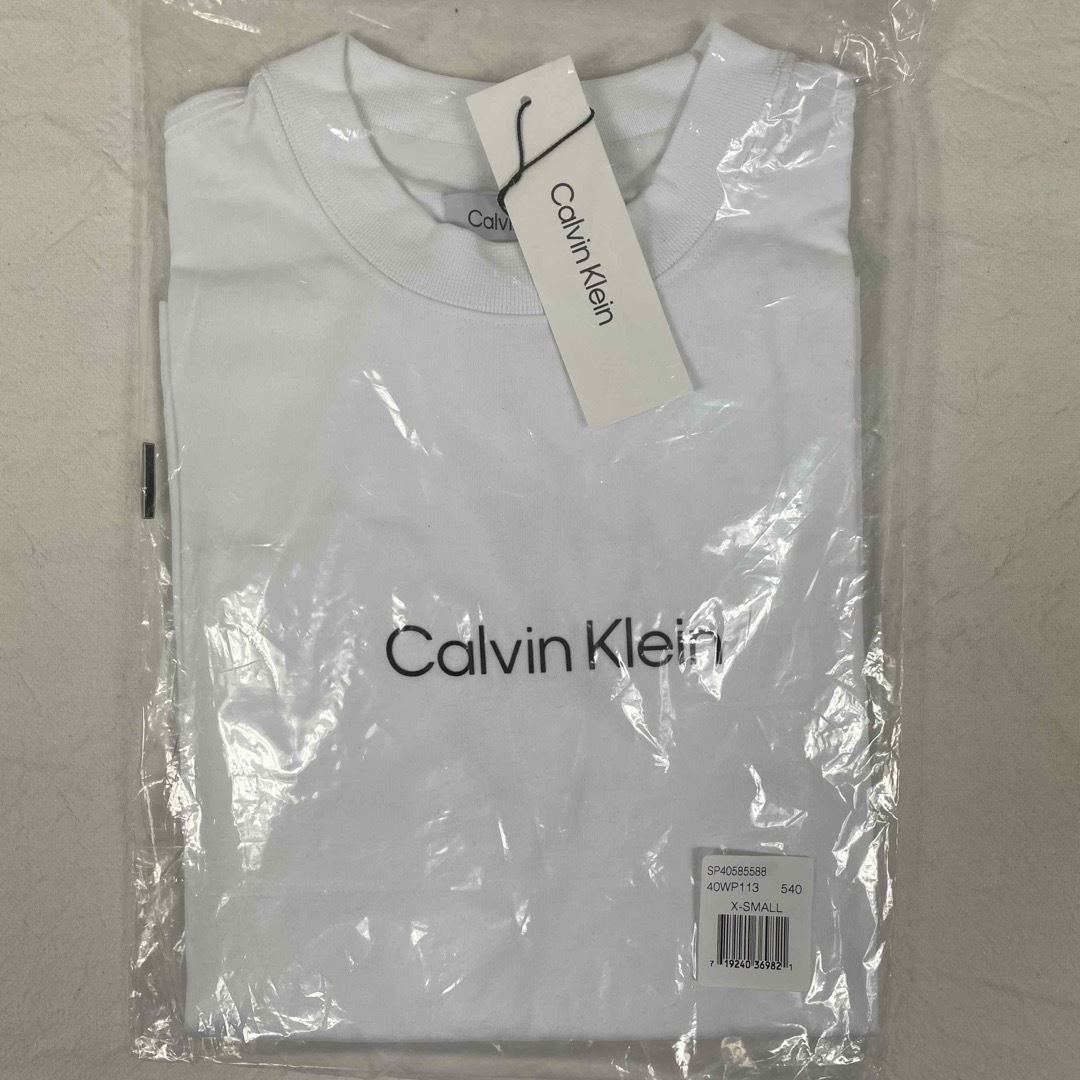 Calvin Klein(カルバンクライン)の⭐︎新品⭐︎  カルバンクライン　Tシャツ　カットソー　BTS グク　XS メンズのトップス(Tシャツ/カットソー(半袖/袖なし))の商品写真