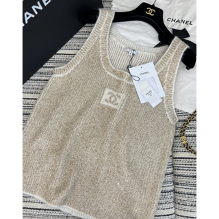 シャネル トップスの通販 5,000点以上 | CHANELのレディースを買うなら
