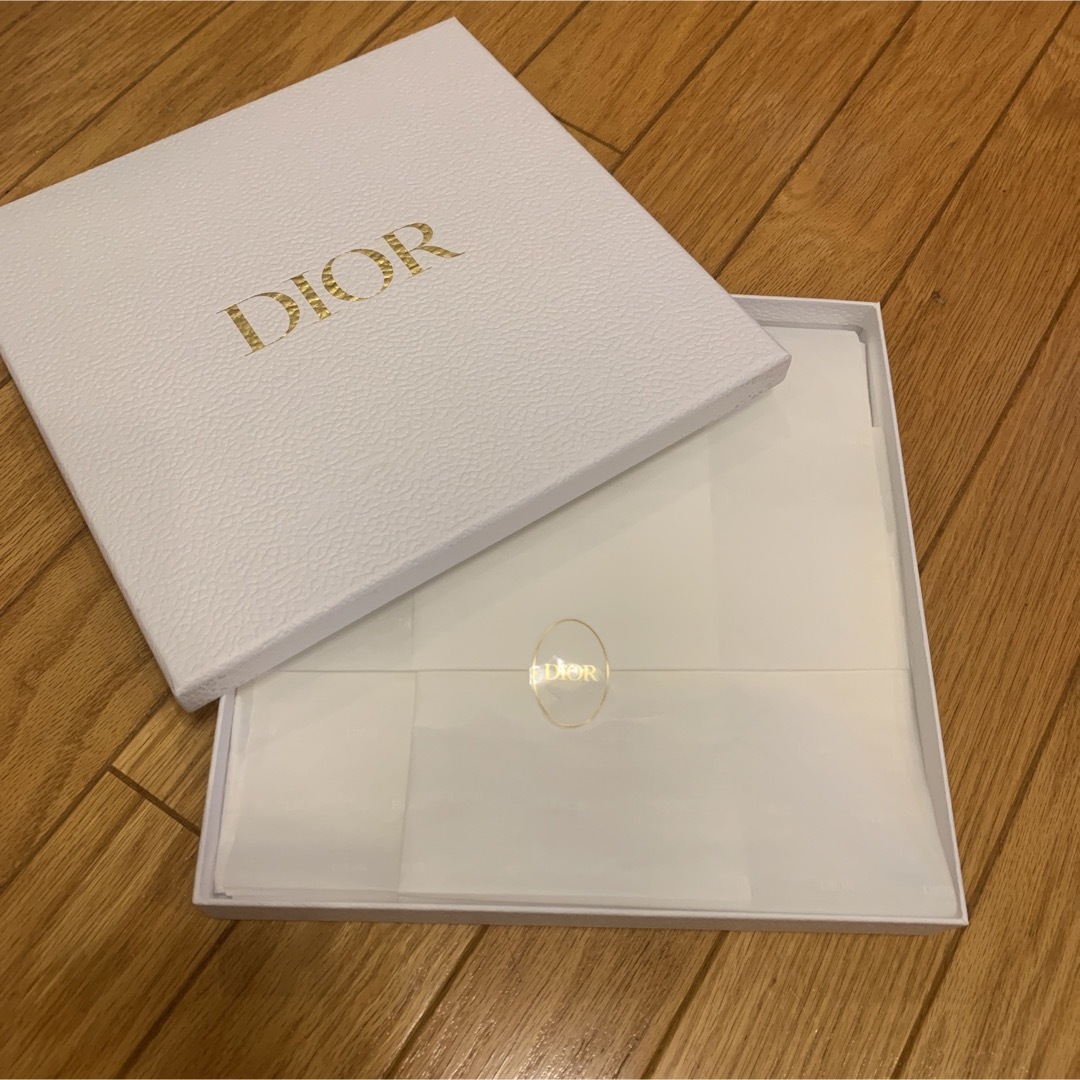 Christian Dior(クリスチャンディオール)のDior＊スカーフ用　ボックス/空箱 レディースのバッグ(ショップ袋)の商品写真