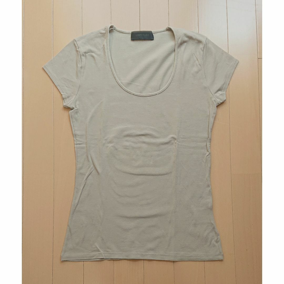 UNTITLED(アンタイトル)のUNTITLED  ベージュ半袖UネックTシャツ レディースのトップス(Tシャツ(半袖/袖なし))の商品写真