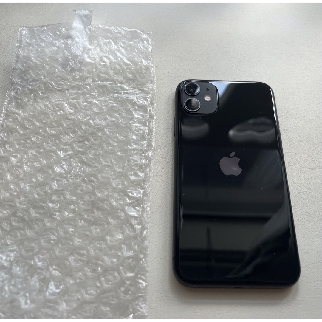 iPhone 11 ブラック 64 GB 経典 スマートフォン本体 | sekolah