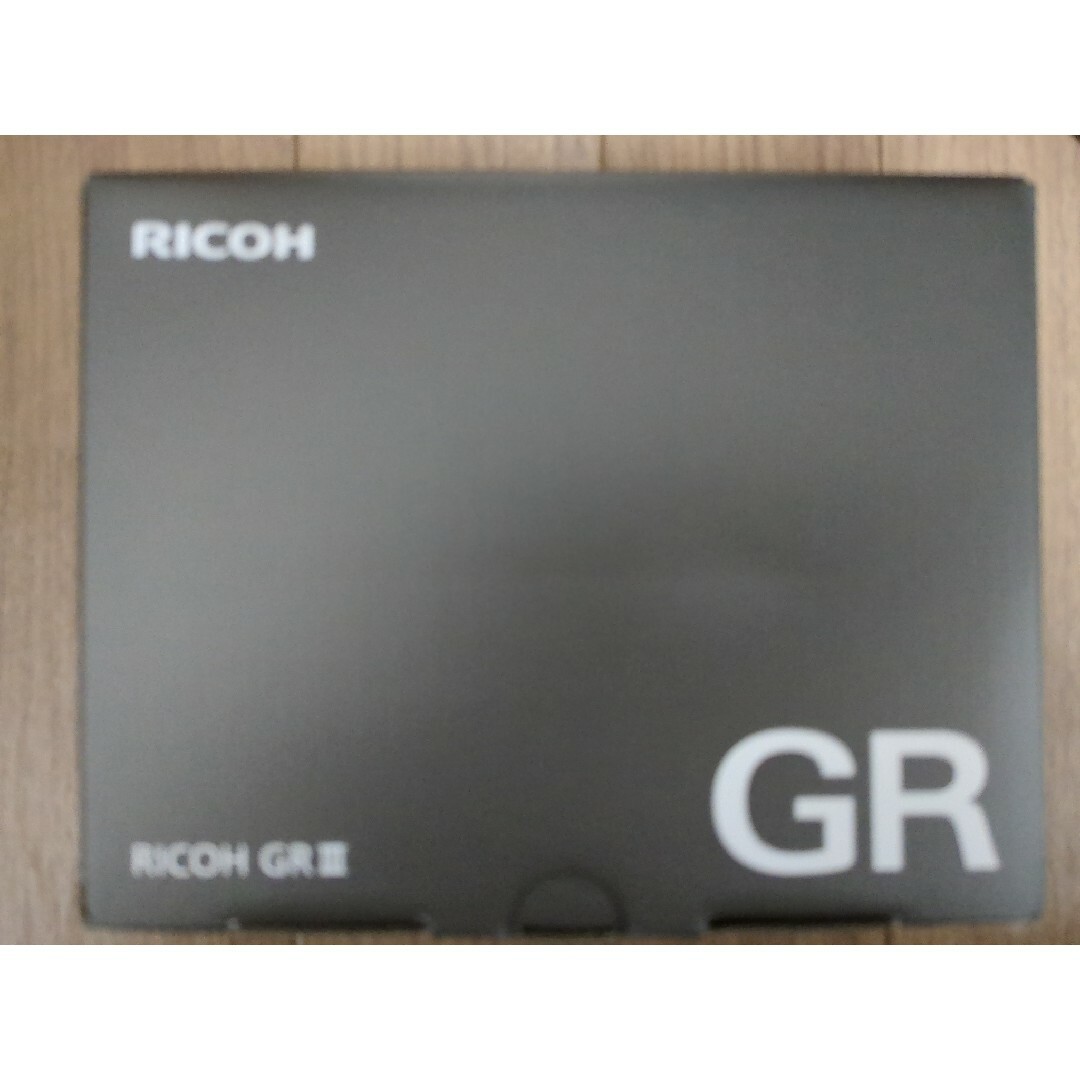 新品未使用　RICOH リコー ハイエンドコンパクトデジタルカメラ GR3