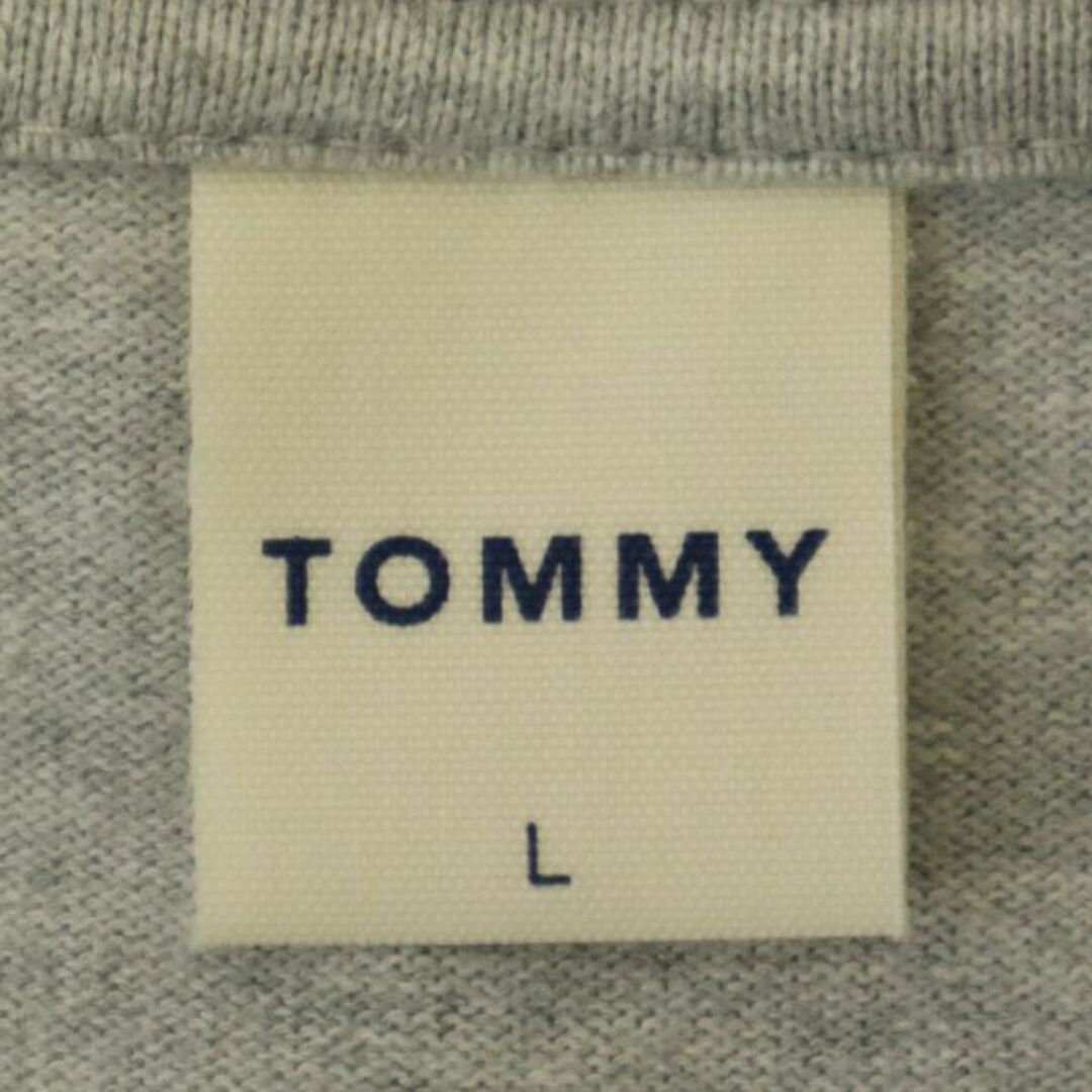 TOMMY(トミー)のトミー プリント 半袖 Tシャツ L グレー TOMMY ロゴ メンズ 【中古】  【230815】 メール便可 メンズのトップス(Tシャツ/カットソー(半袖/袖なし))の商品写真