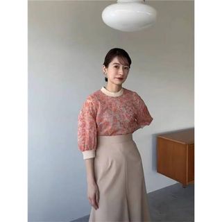 クラネ(CLANE)のCLANE FLORET EMBROIDERYフラワー刺繍コンパクトカットソー(カットソー(長袖/七分))