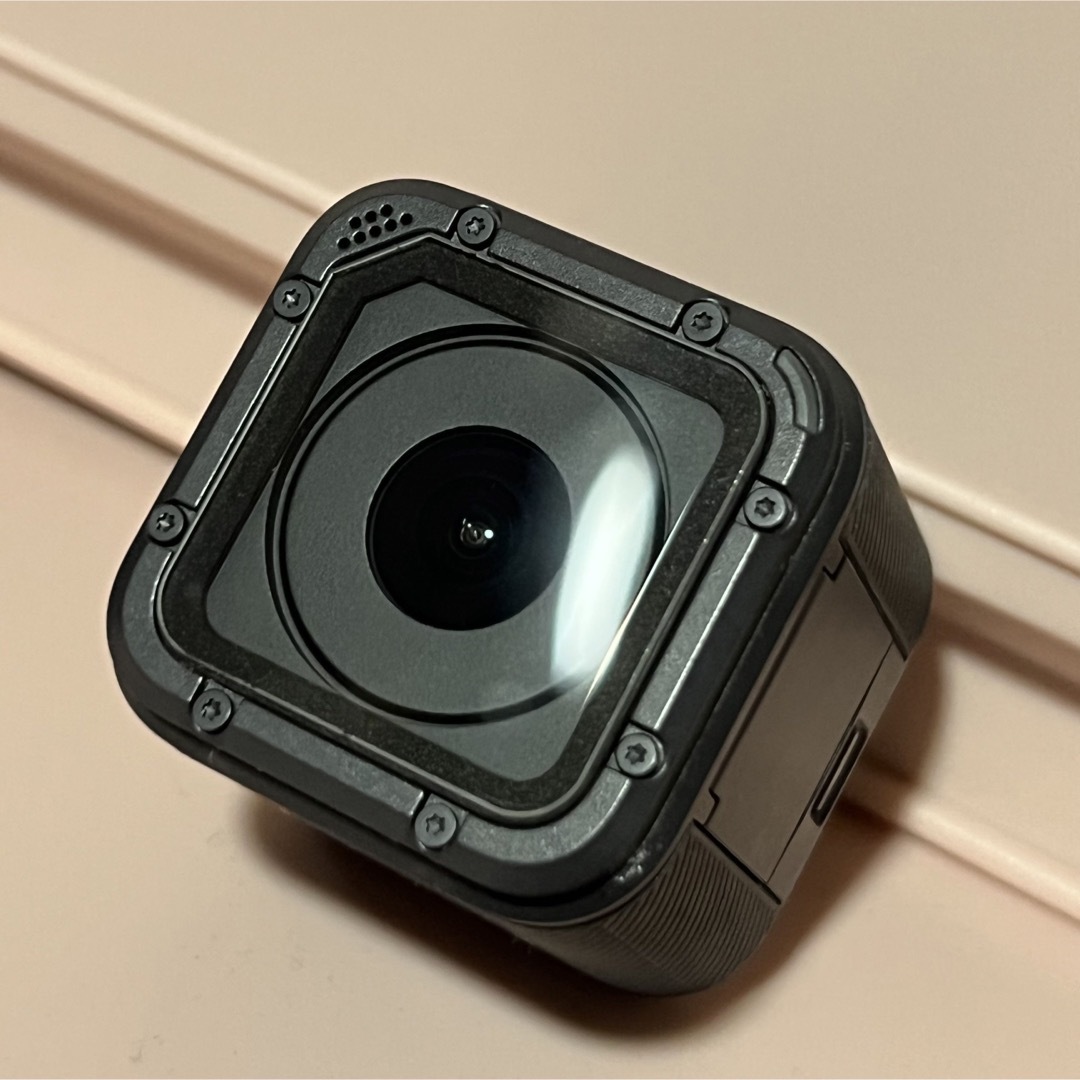 GoPro(ゴープロ)のGoPro HERO5 session 中古美品 スマホ/家電/カメラのカメラ(ビデオカメラ)の商品写真