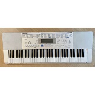 ★未使用★カシオ 電子キーボード 光ナビゲーションキーボード LK-222