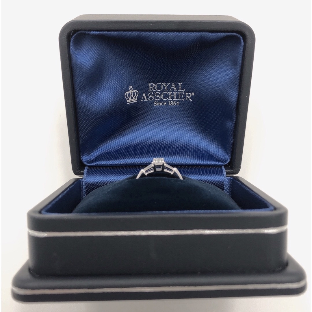 ロイヤルアッシャー  アッシャーカット ダイヤモンドリング pt900 7号 レディースのアクセサリー(リング(指輪))の商品写真