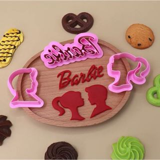 バービー(Barbie)の新品☆barbie バービー   クッキー型抜き　３個セット バービー  ケン(調理道具/製菓道具)