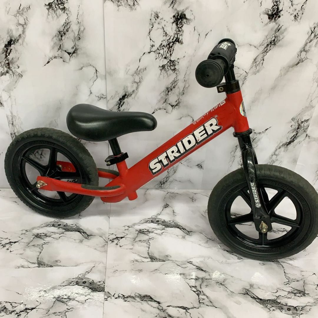 ストライダー STRIDER レッド スポーツ/アウトドアの自転車(自転車本体)の商品写真