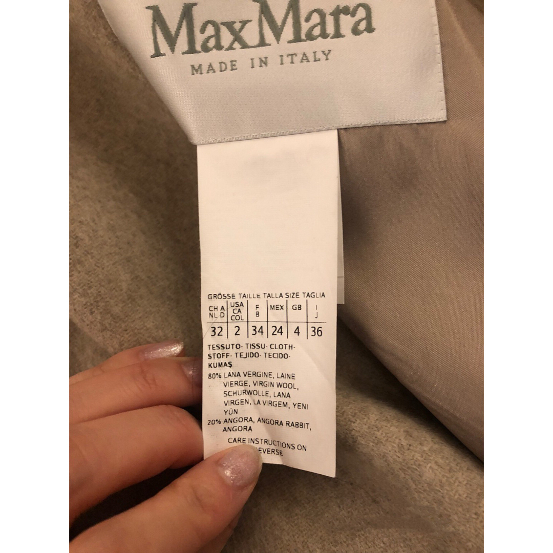 Max Mara(マックスマーラ)の80万超え最高級 白タグ 36 マックスマーラダブルフェスコート レディースのジャケット/アウター(ロングコート)の商品写真