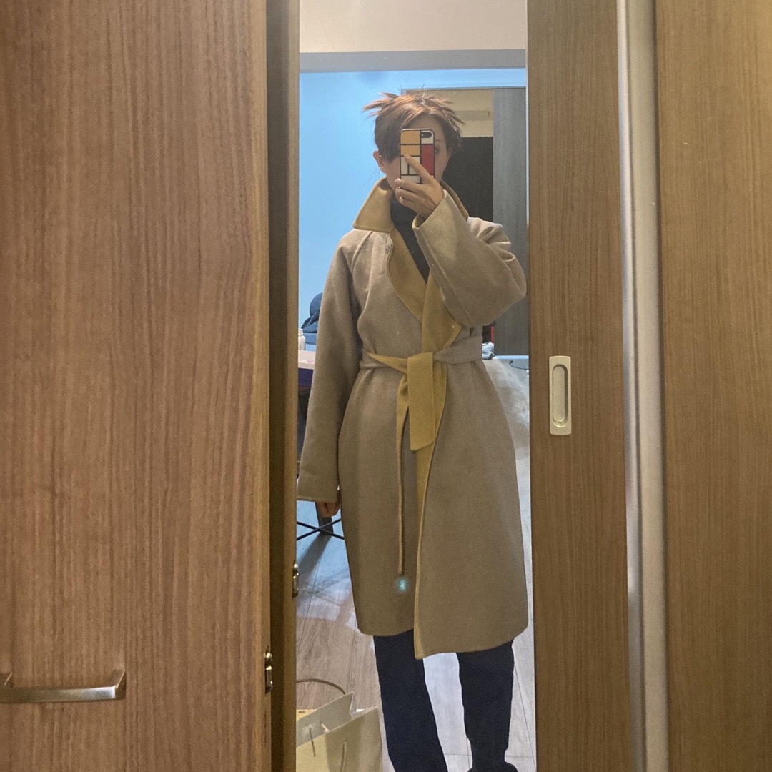 Max Mara(マックスマーラ)の80万超え最高級 白タグ 36 マックスマーラダブルフェスコート レディースのジャケット/アウター(ロングコート)の商品写真