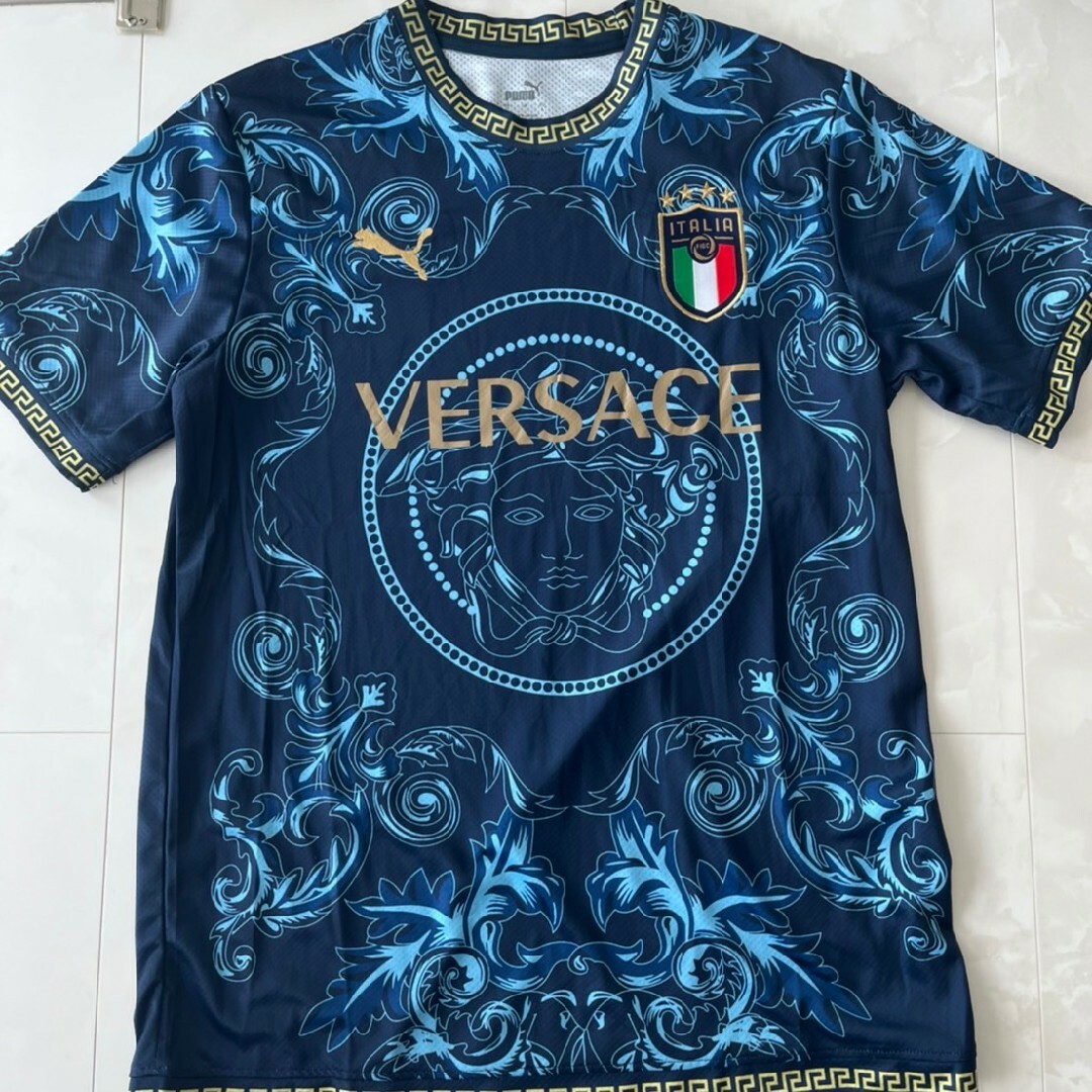 【レア】イタリア代表ユニフォーム　versace ❌ PUMA　Mサイズ