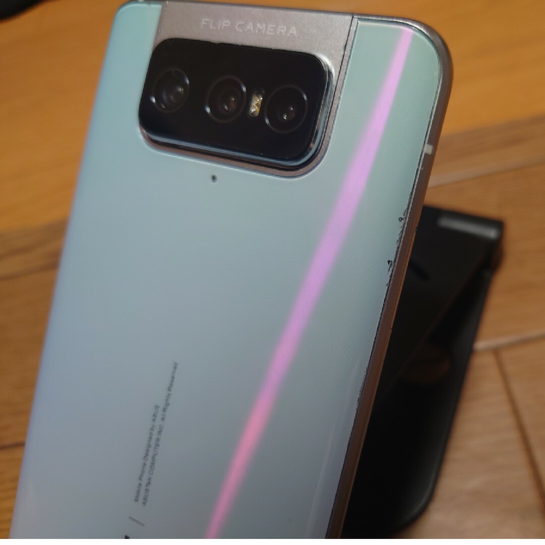 ZenFone(ゼンフォン)のZenfone7 ジャンク スマホ/家電/カメラのスマートフォン/携帯電話(スマートフォン本体)の商品写真