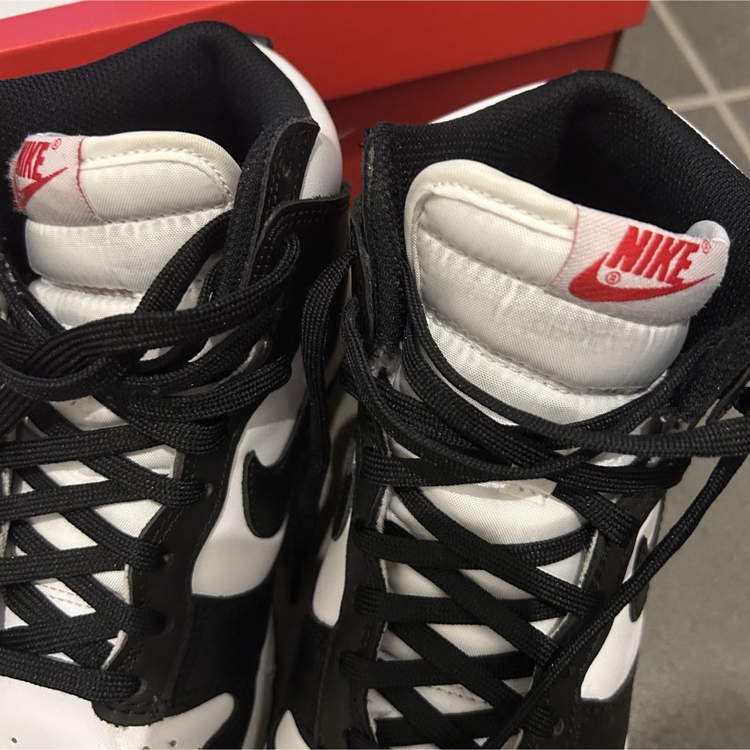 NIKE(ナイキ)のNike Dunk High "Black and White" レディースの靴/シューズ(スニーカー)の商品写真