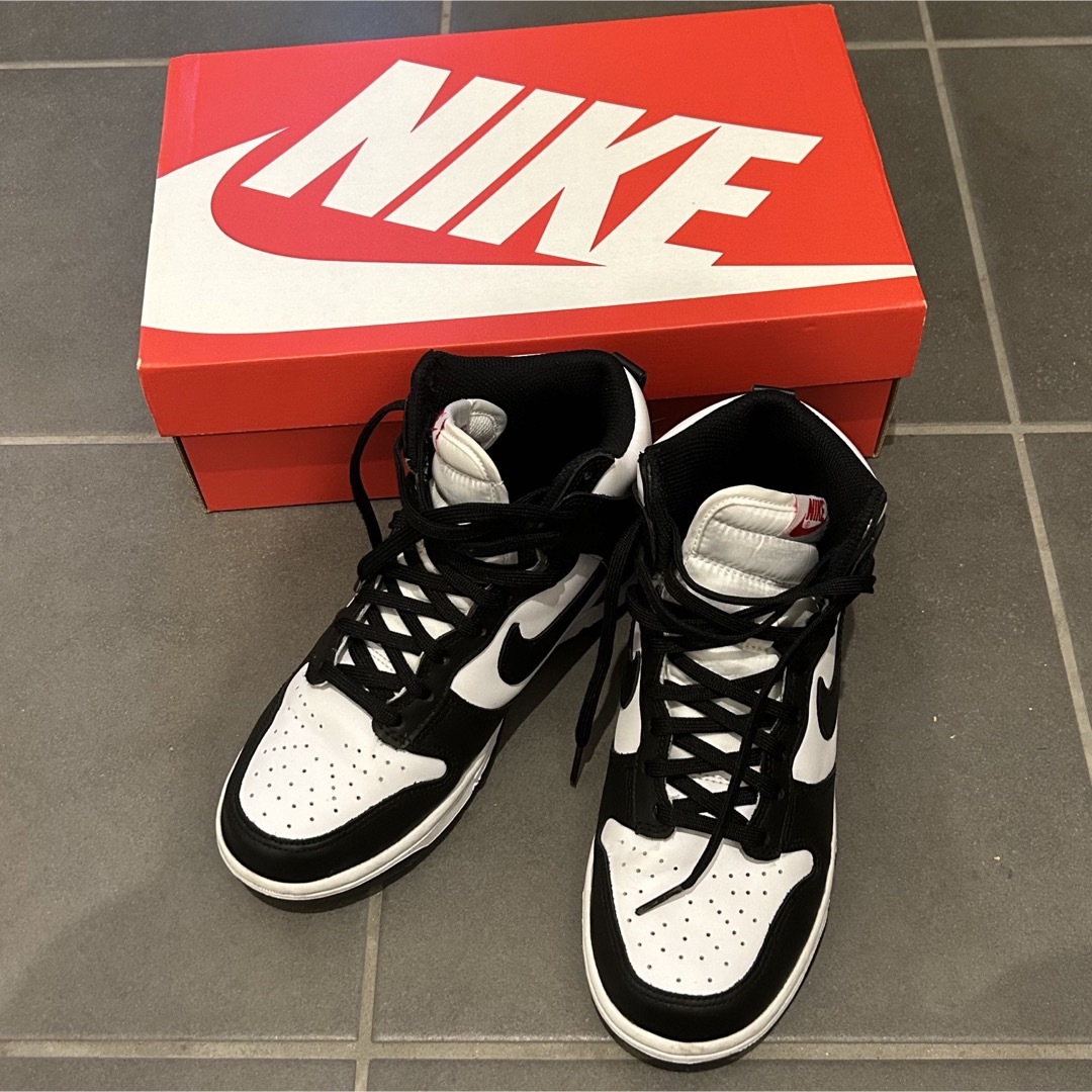 Nike Dunk High "Black and White"