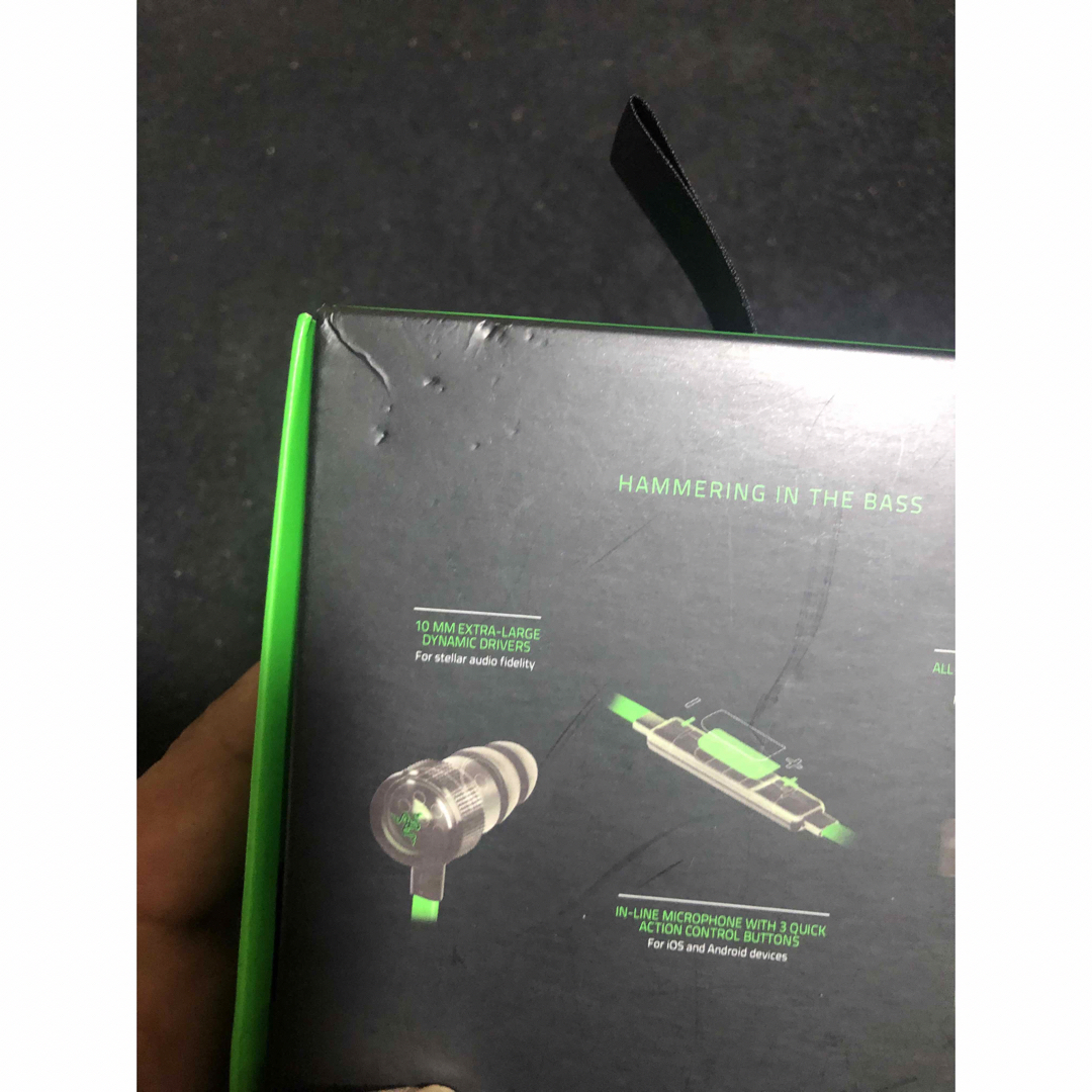 Razer(レイザー)の中古 RAZER ハンマーヘッドプロV2  スマホ/家電/カメラのオーディオ機器(ヘッドフォン/イヤフォン)の商品写真