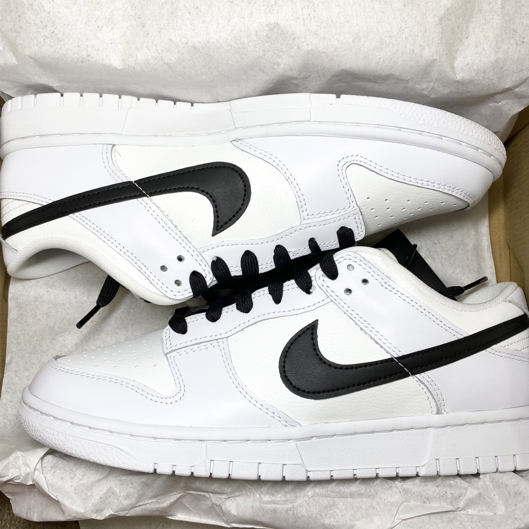 NIKE - 新品未使用!NIKE DUNK LOW ナイキ ダンク ホワイト/ブラックの