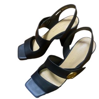 チャールズアンドキース(Charles and Keith)の美品【CHARLES&KEITH 】サンダル 36(ハイヒール/パンプス)