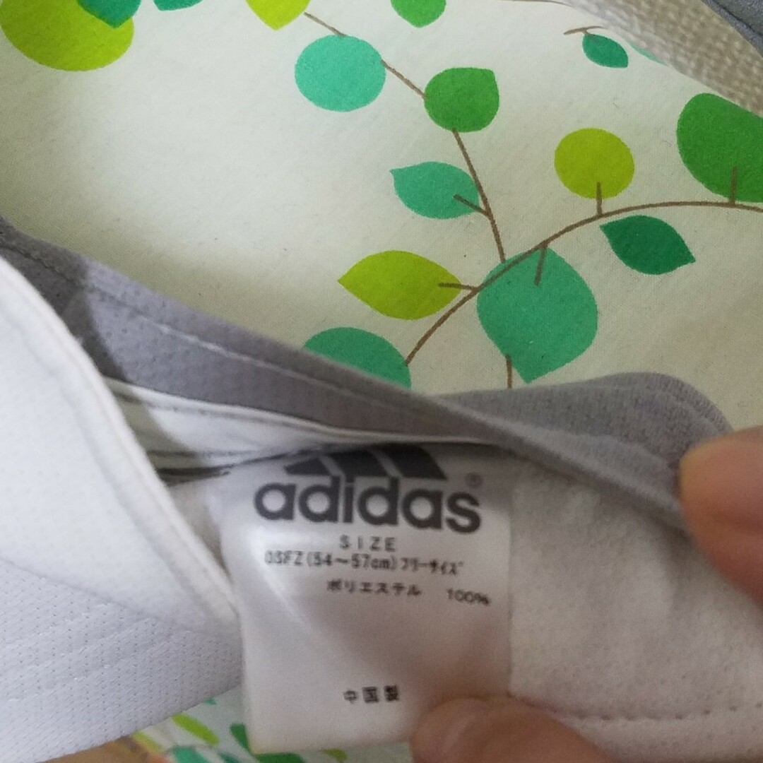 adidas(アディダス)のアディダス　サンバイザー※プロフ必読 レディースの帽子(その他)の商品写真