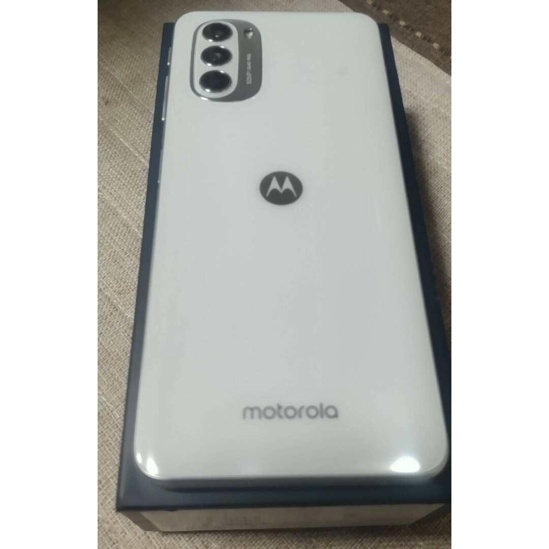 Motorola(モトローラ)のmoto g52j パールホワイト スマホ/家電/カメラのスマートフォン/携帯電話(スマートフォン本体)の商品写真