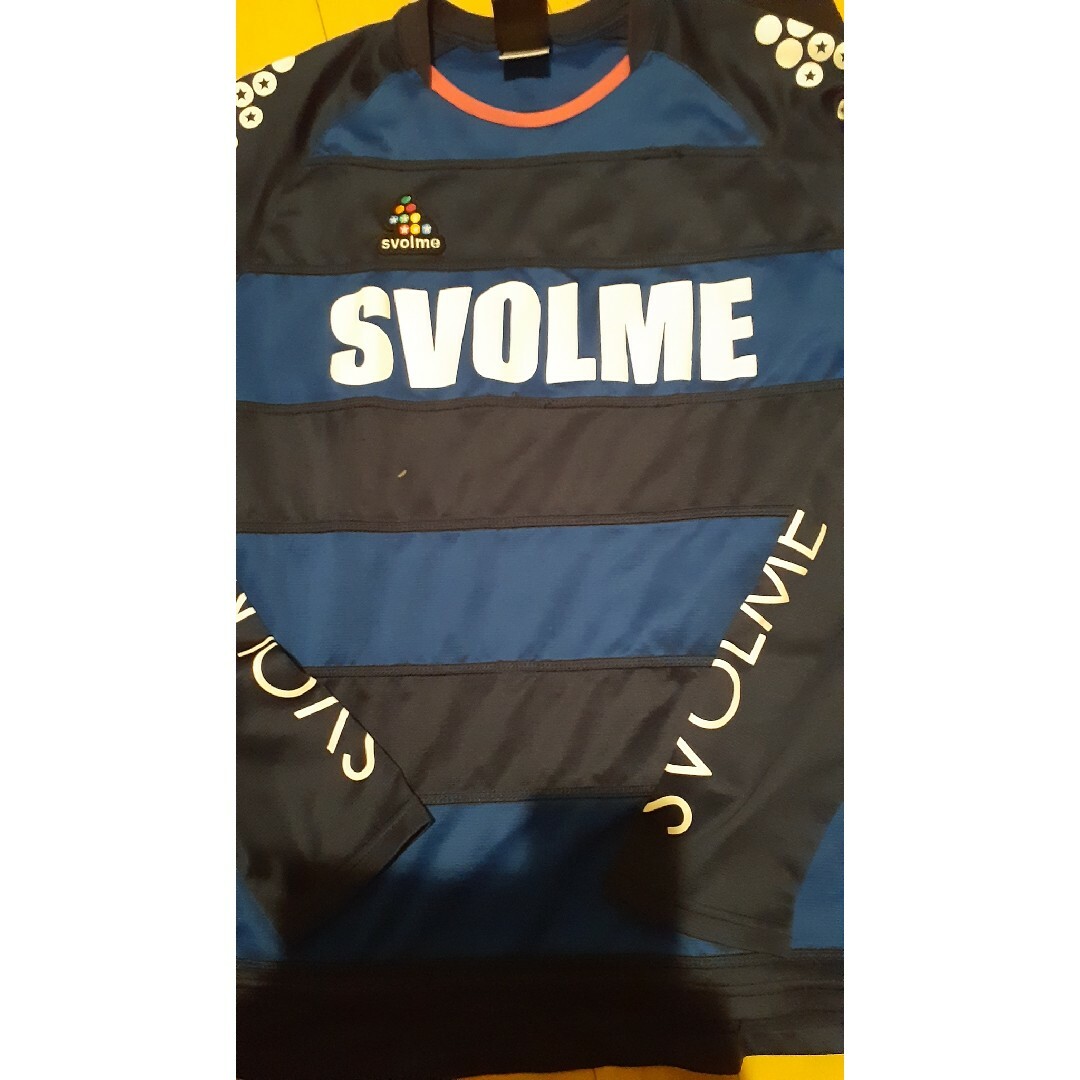 Svolme(スボルメ)の値下げSVOLMEスボルメ長袖プラクティス スポーツ/アウトドアのサッカー/フットサル(ウェア)の商品写真