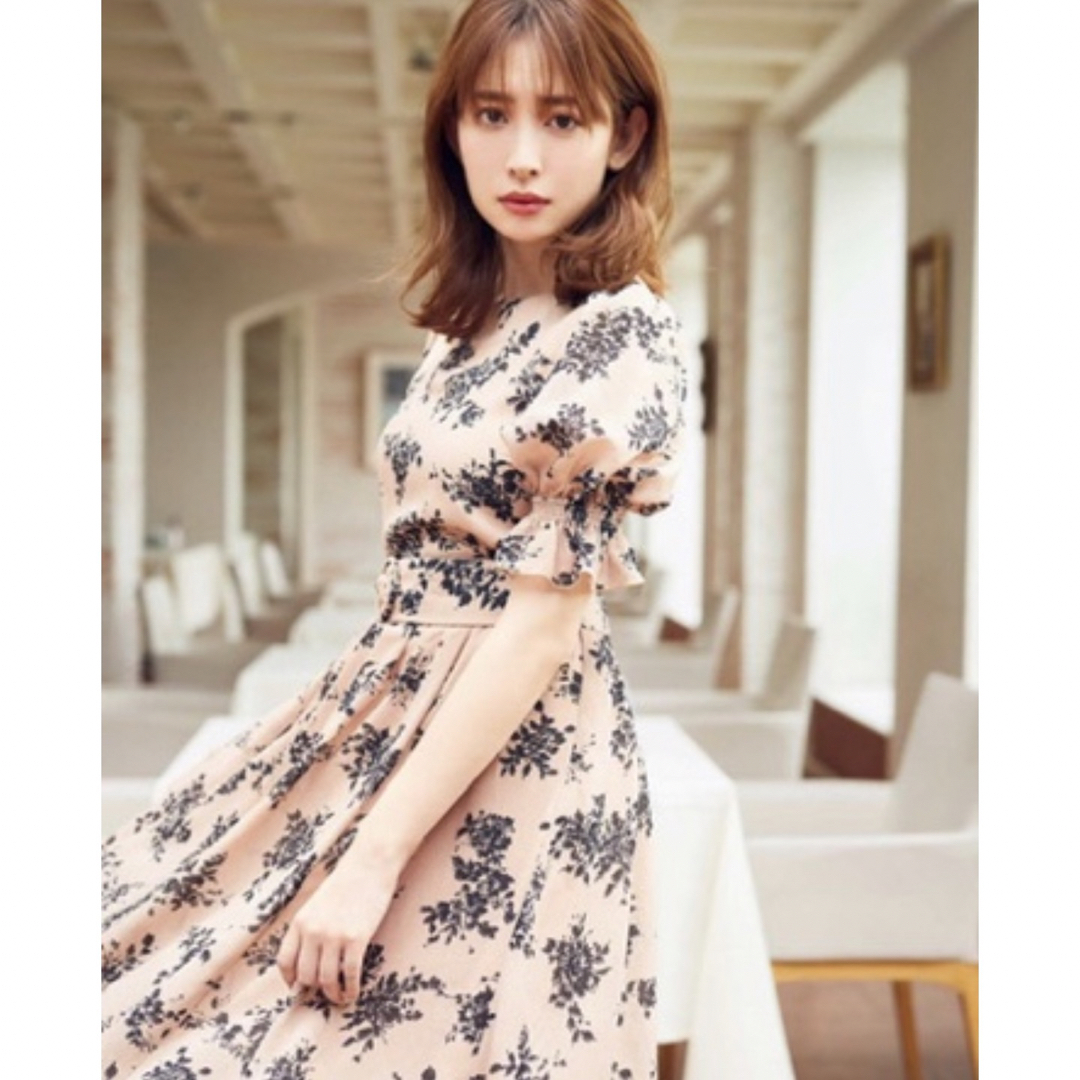 her lip to Asymmetrical Floral Dress
