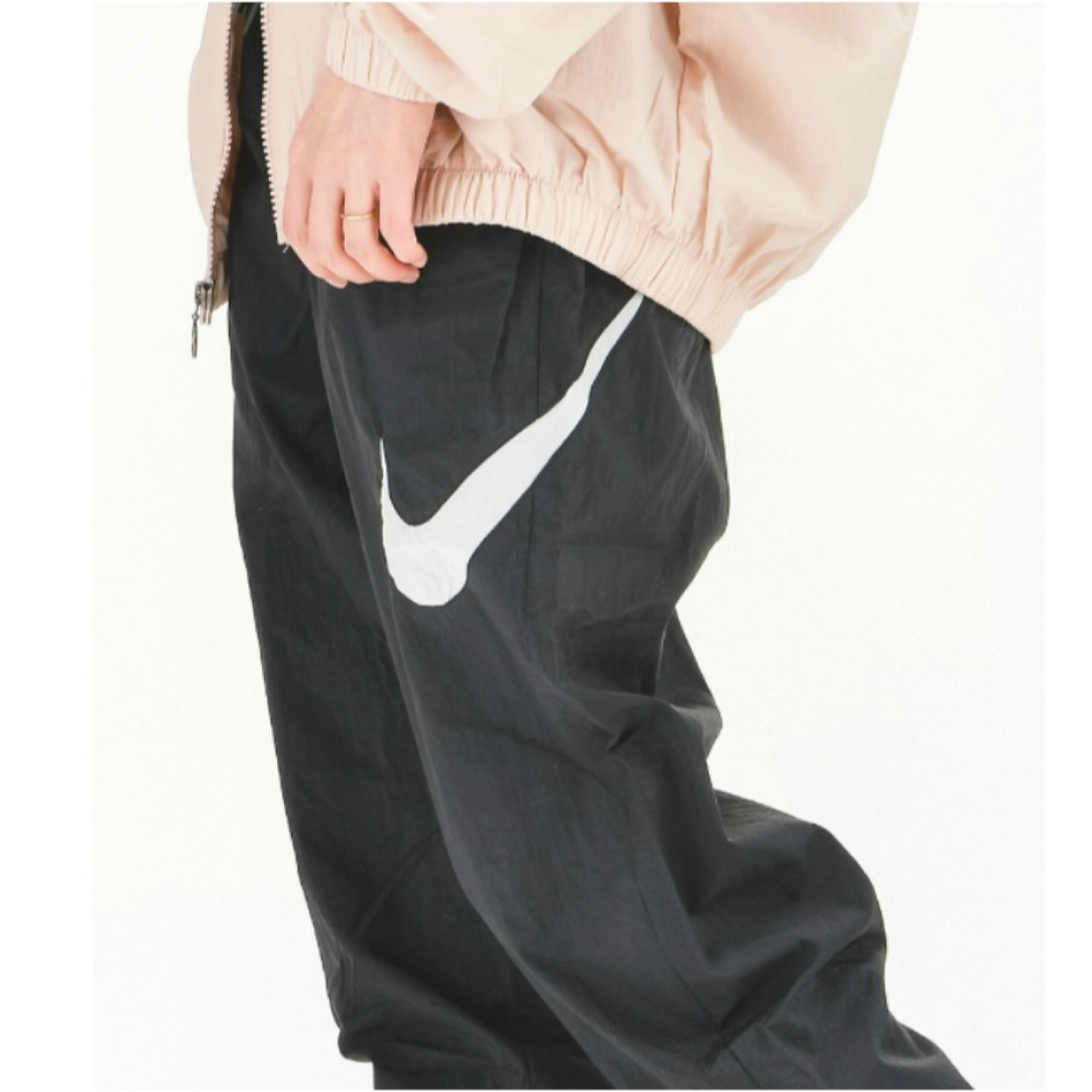 NIKE(ナイキ)の【新品】NIKE    ウインドブレーカー　パンツ　レディース レディースのパンツ(ワークパンツ/カーゴパンツ)の商品写真