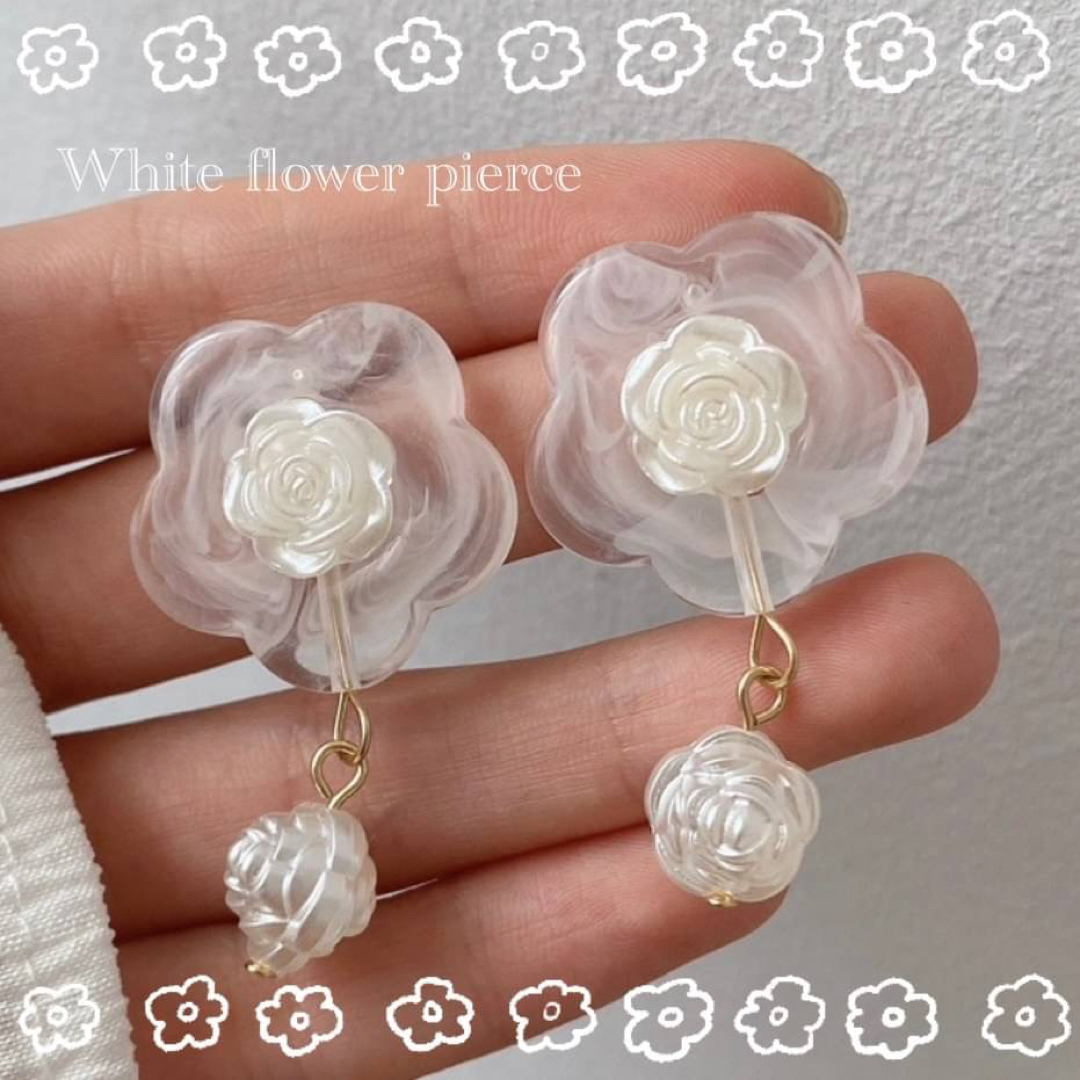 ⭐️silver925 ホワイトフラワー ピアス レディース アクセサリー | フリマアプリ ラクマ