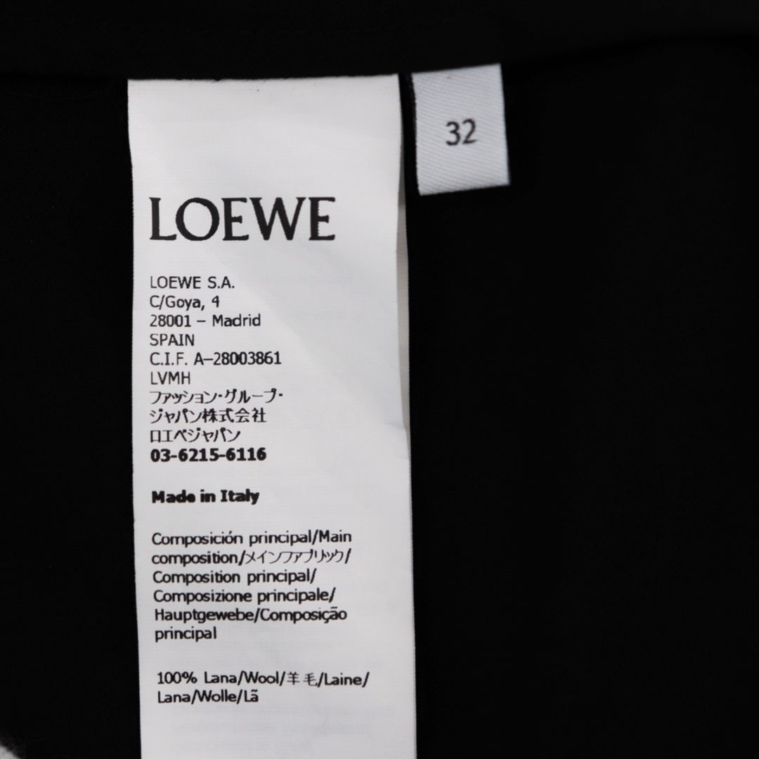 LOEWE(ロエベ)の美品 ロエベ アナグラム刺繡 チュニックシャツ レディース 黒 32 カフスボタン バンドカラー ブラウス LOEWE レディースのトップス(シャツ/ブラウス(長袖/七分))の商品写真