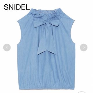 スナイデル(SNIDEL)の完売色✨新品タグ付き✨ SNIDEL ボウタイノースリブラウス　(シャツ/ブラウス(半袖/袖なし))